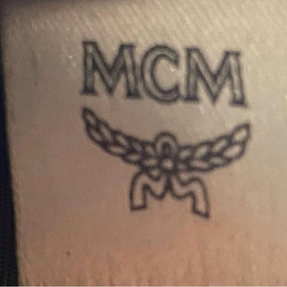 MCM Leather Crossbody Clutch Black Box Dust Bag Cards - Picture 10 of 15